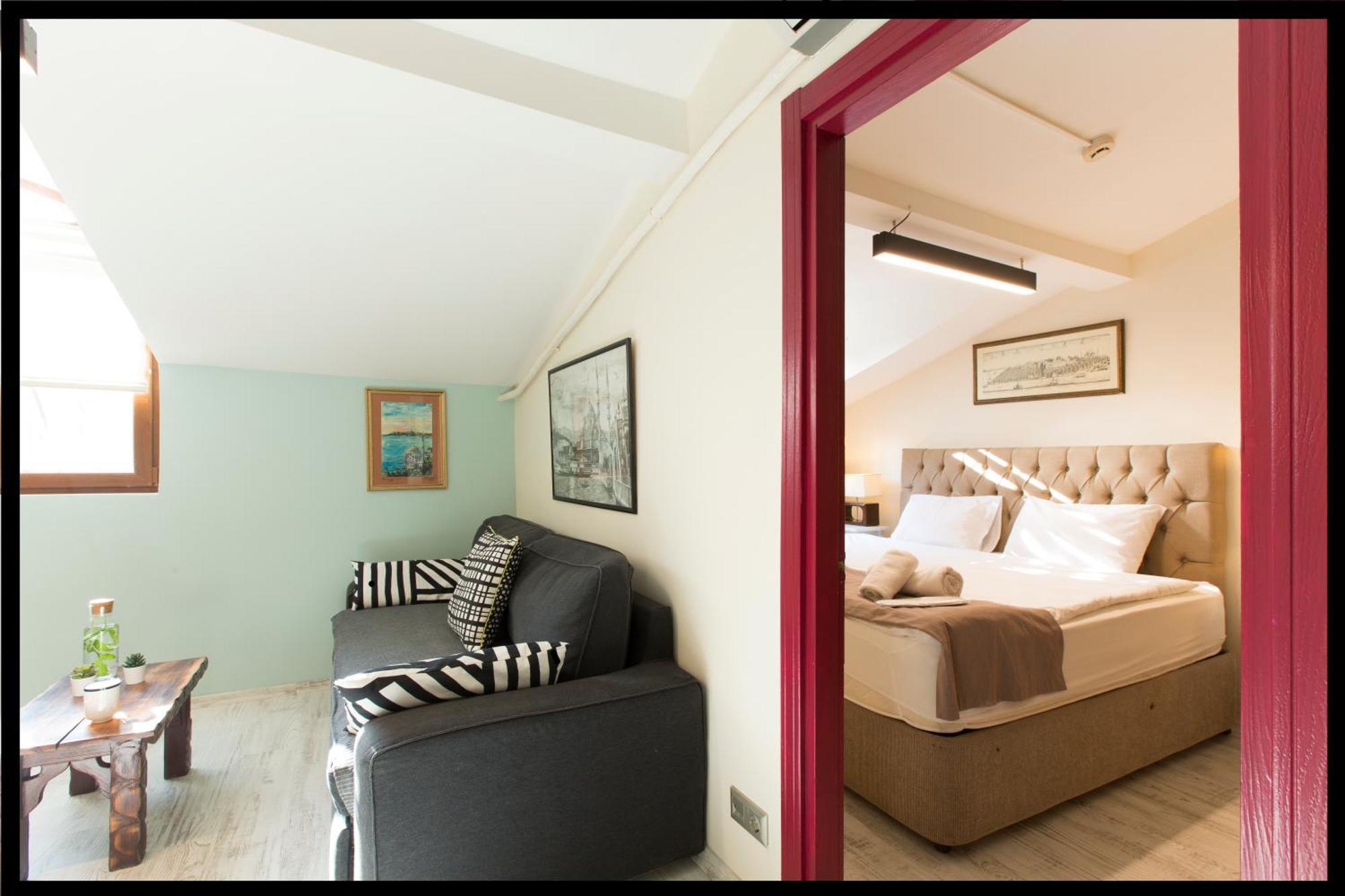 Istanbul Apartments *